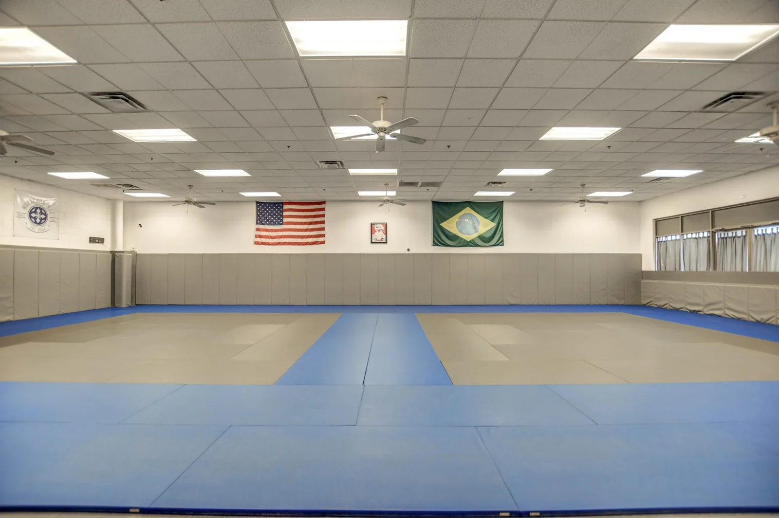 The spacious Maracaba BJJ academy and training mats